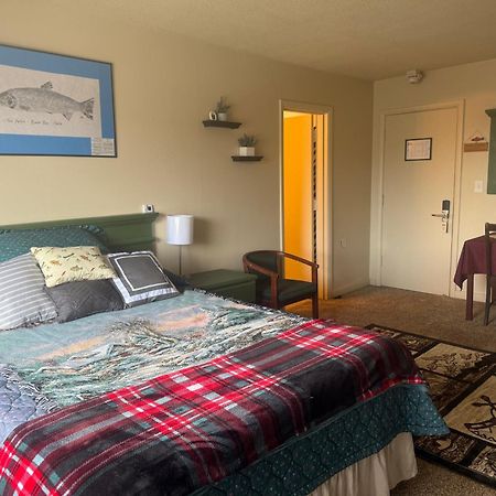 The Kenai Inn Kültér fotó